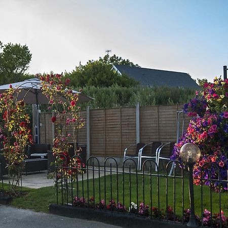 Апартаменты Hillview Self Catering Lusk Экстерьер фото