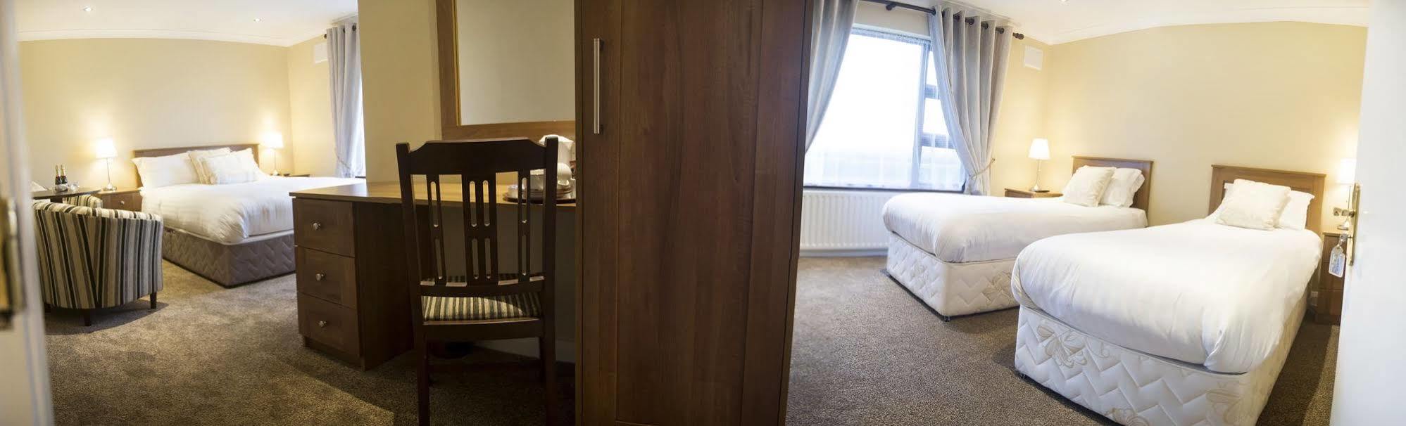 Апартаменты Hillview Self Catering Lusk Экстерьер фото